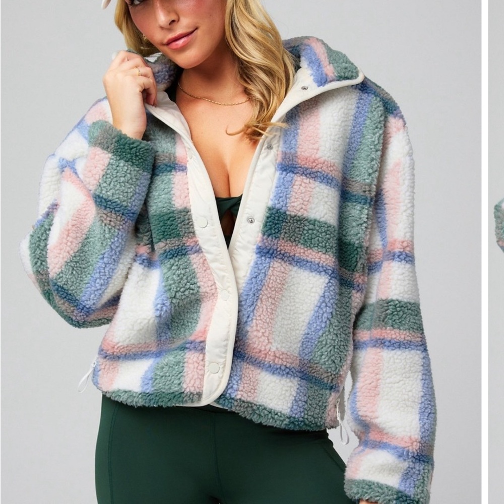 New Fabletics Teddy Jacket-Multi Color Plaid with Tags size Large
